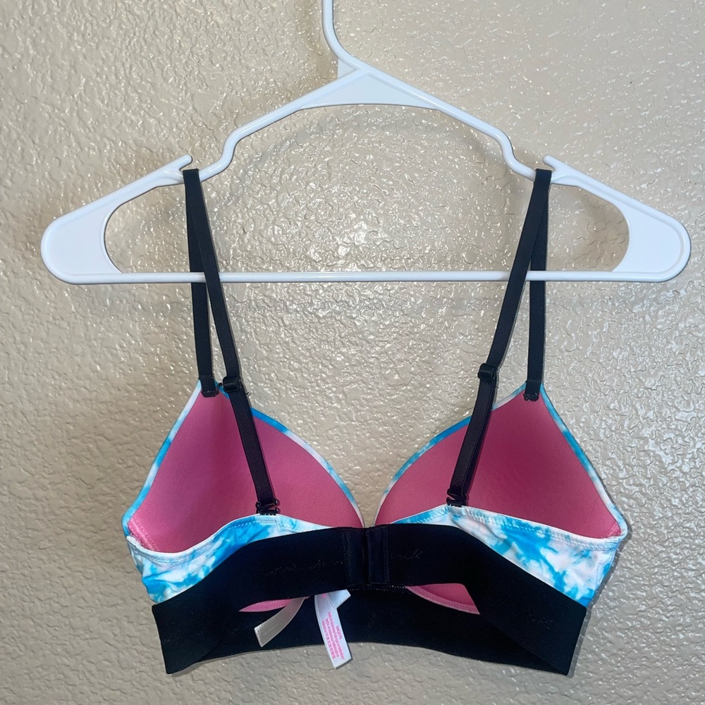 PINK Victoria’s Secret Tie Dye Wear Everywhere Lightly Lined Wireless Bra 34C - Picture 5 of 6